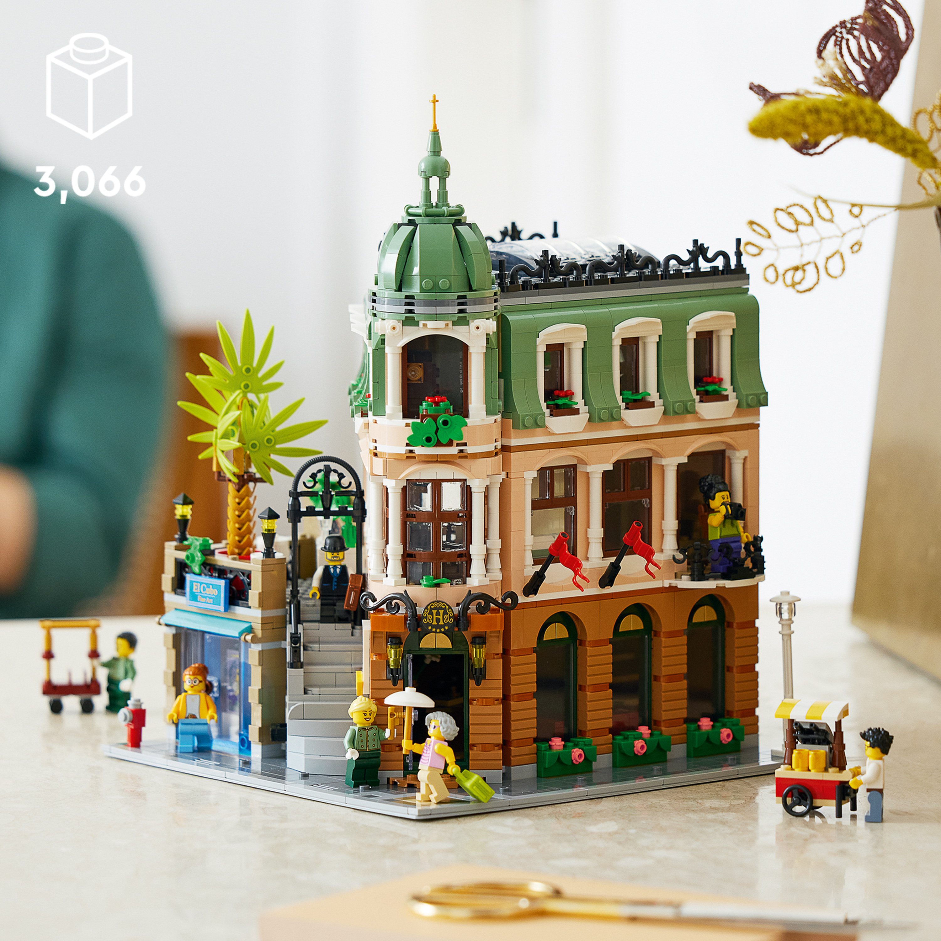LEGO® 10297 Boutique-Hotel