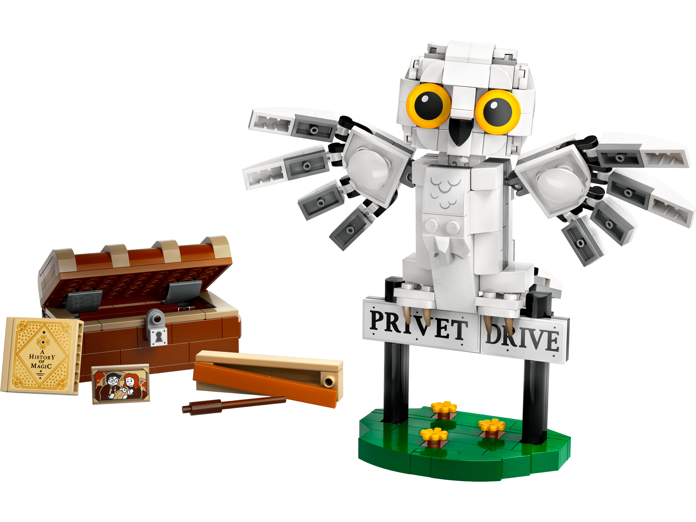 LEGO® Harry Potter™ 76425 Hedwig™ at 4 Privet Drive